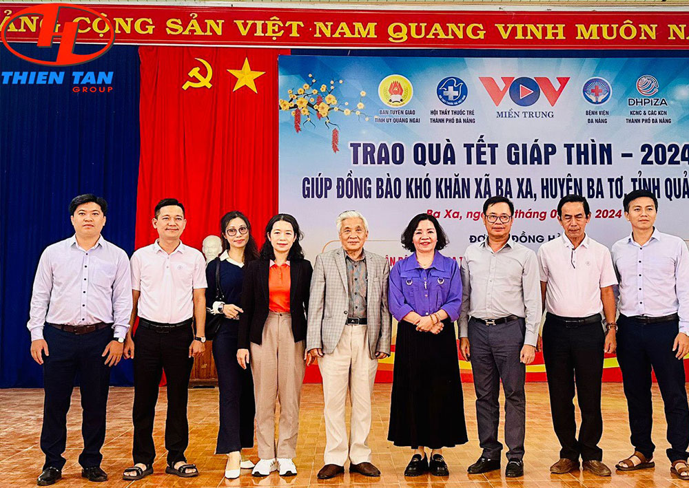 天新集团赞助捐赠并在波澌（Ba To）县开展义诊活动